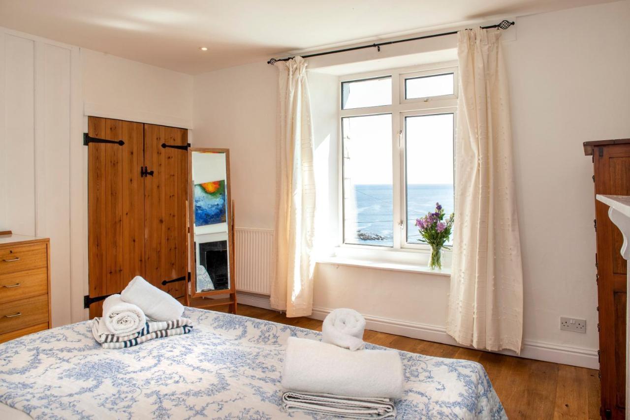 Holiday home Hawkins With Hot Tub *