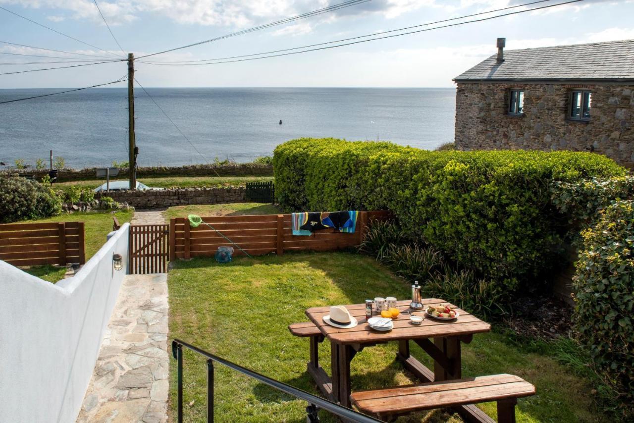 Holiday home Hawkins With Hot Tub